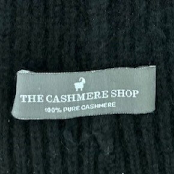 Ladies 100% Cashmere Black Pom Pom hat with 3 changeable Pom Poms - Picture 9 of 9